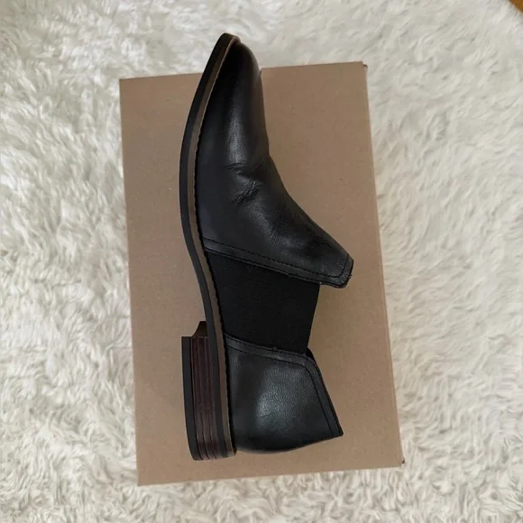 Women’s Clarks Camzin Step Black Leather Ankle Boots 11W - Picture 3 of 6